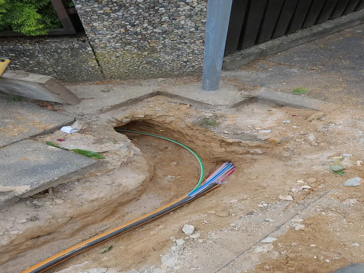 Fortschritt bei Glasfaserarbeiten